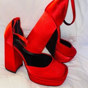 Trending platform high heels
